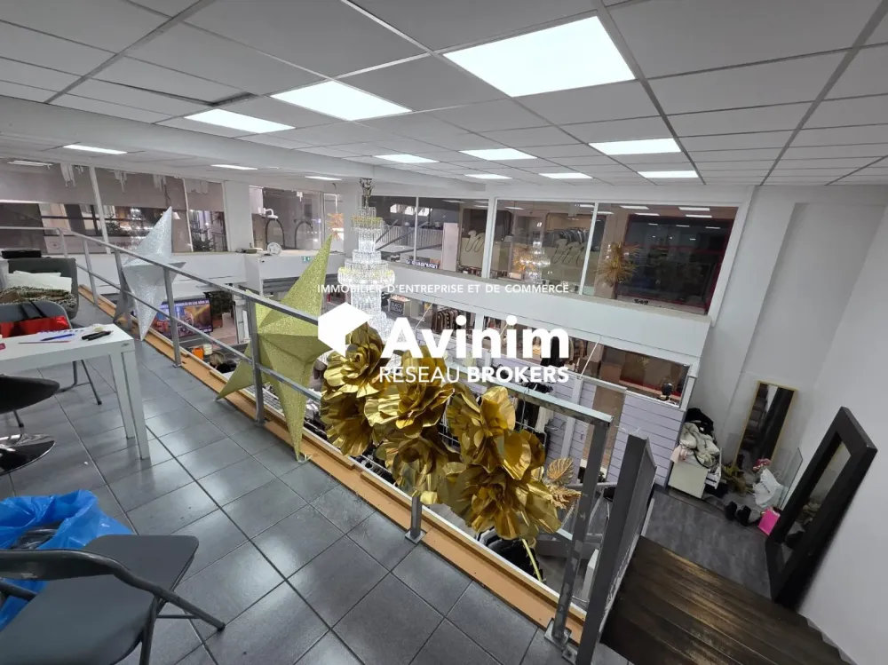 À VENDRE MURS & FONDS - OYONNAX - GRENETTE (2)webp