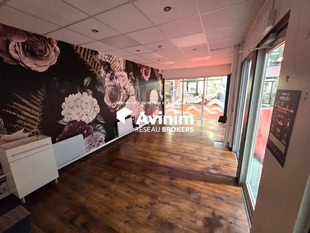 OYONNAX -GRENETTE LOCAL COMMERCIAL (4)