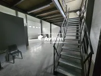 Entrepôt avec bureau et sanitaire - THOIRY 01710 (2)webp