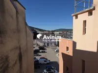 MURS & FONDS – 800 M² – CENTRE D’OYONNwebp