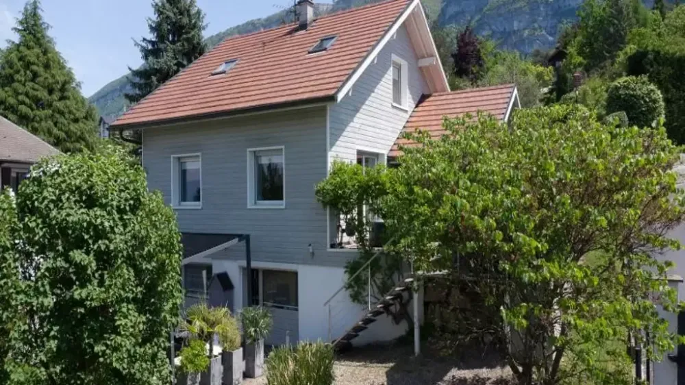 Maison F6 6 pièces   4 chambres - Bossey (74160)