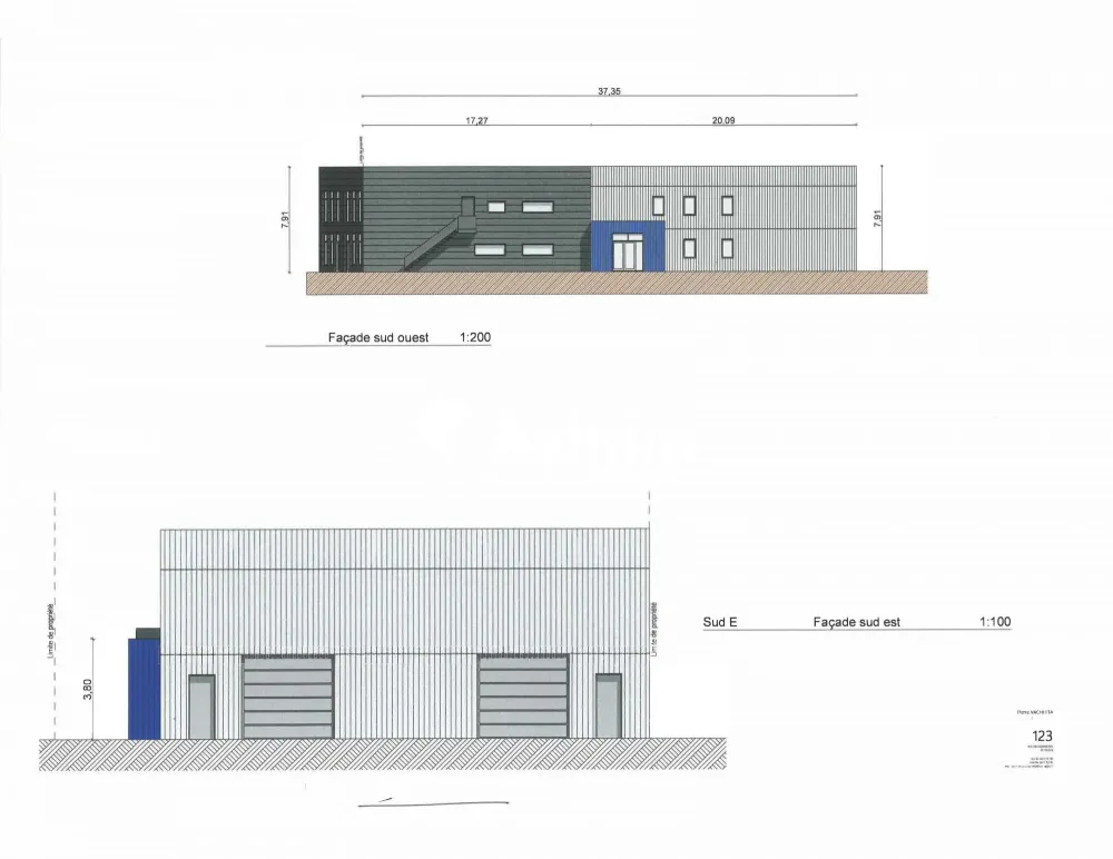 Local professionnel , 213 m² 3 900 €/mois HT HC