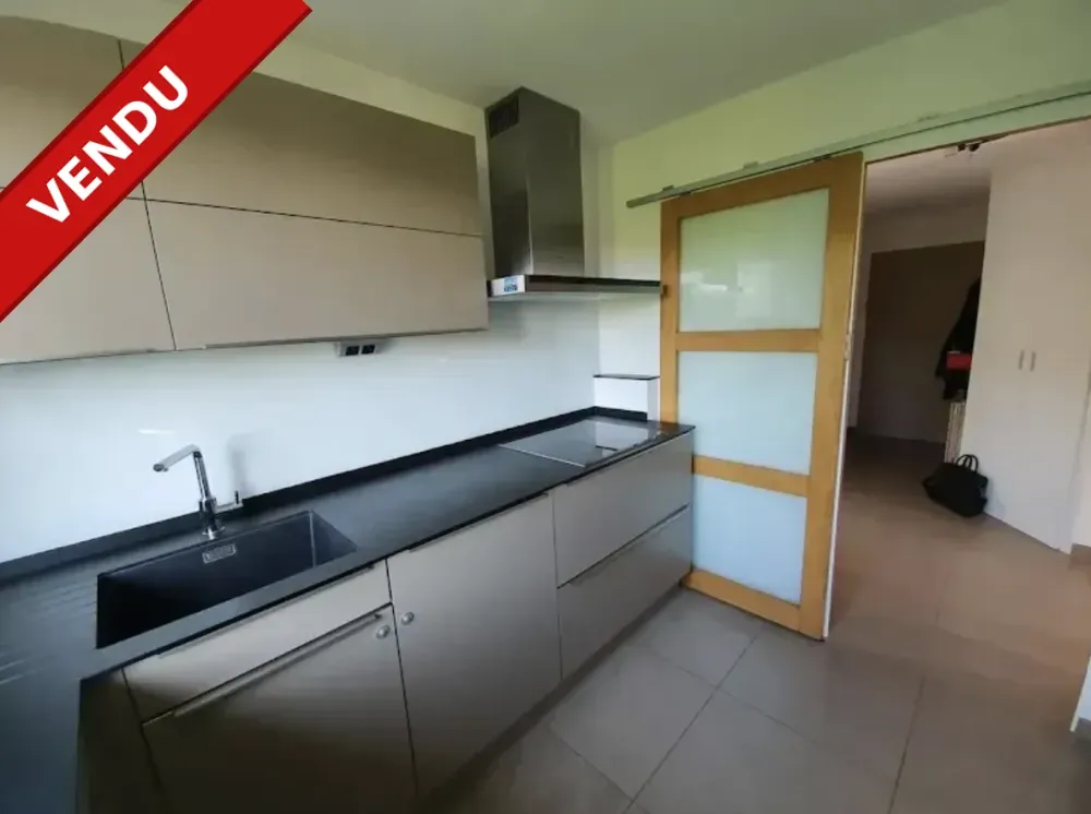 VENDU - Vente appartement 3 pièces 71 m² - Gex (01170)